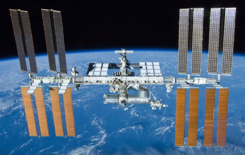 THE INTERNATIONAL SPACE STATION